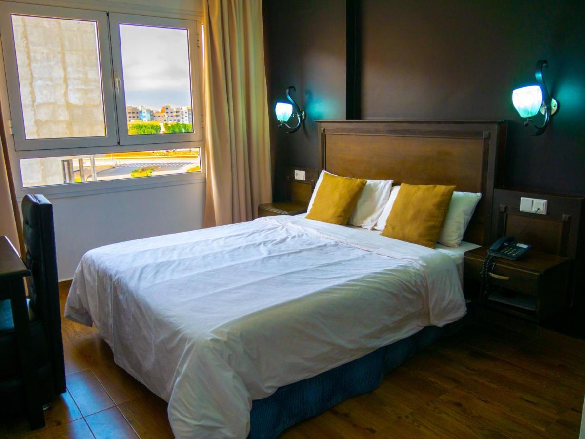 Hotel L'Aéroport Nador Extérieur photo